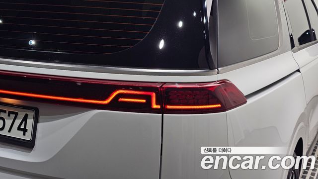 Kia Canival 2023 — photo 9