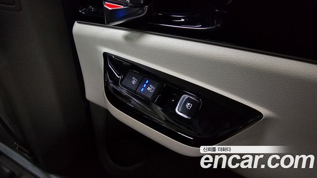 Kia Canival 2023 — photo 29