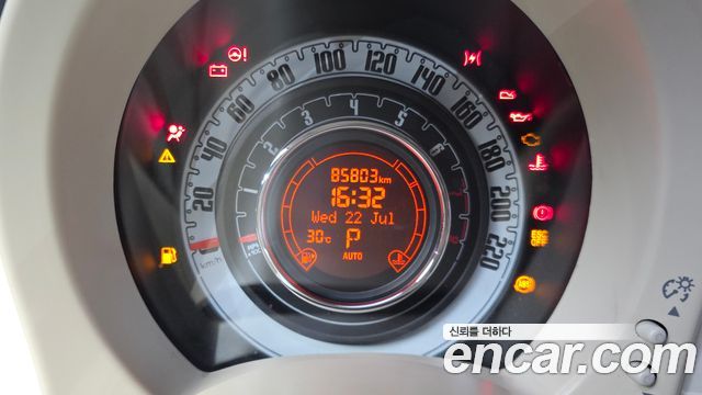 Fiat 500 2015 — photo 18