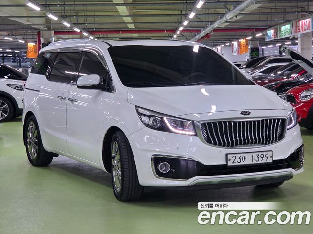 Kia Canival 2016 — photo 1