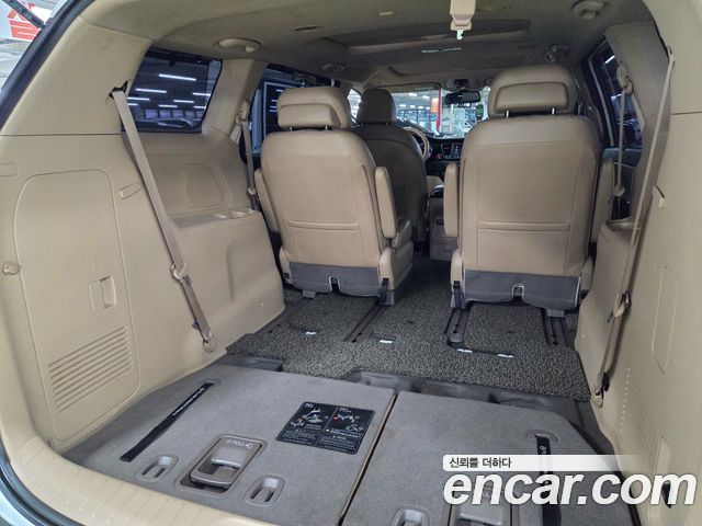 Kia Canival 2016 — photo 6