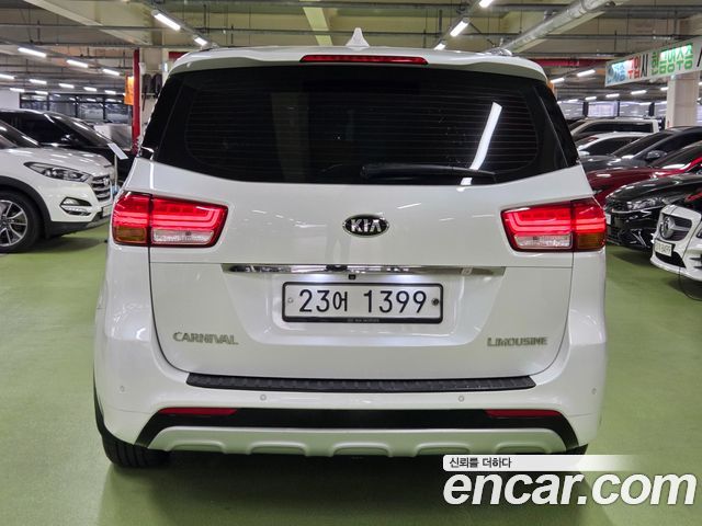Kia Canival 2016 — photo 7