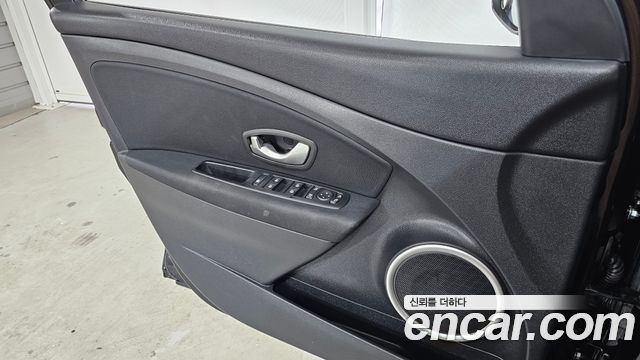 Renault Korea SM3 2014 — photo 14