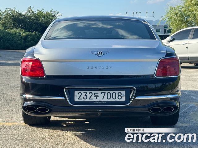 Bentley Flying Spur 2021 — photo 4