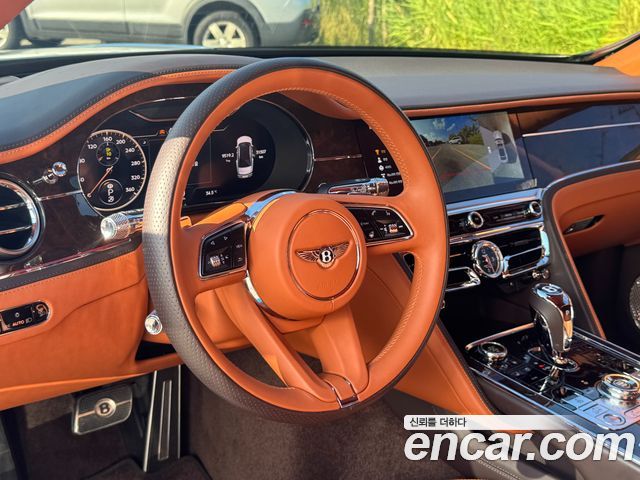 Bentley Flying Spur 2021 — photo 13