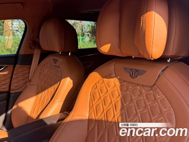 Bentley Flying Spur 2021 — photo 14