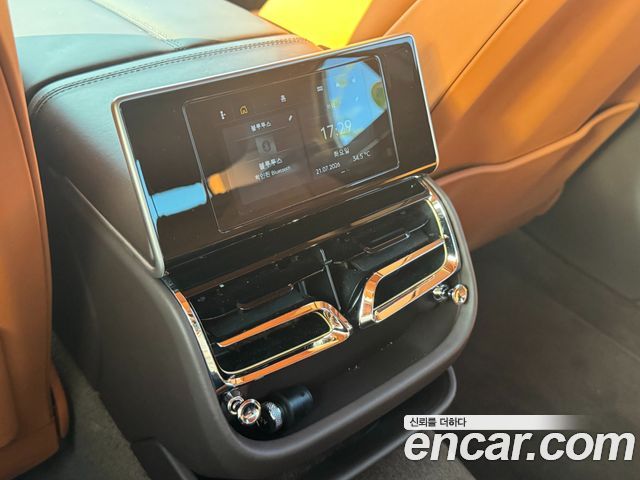 Bentley Flying Spur 2021 — photo 18