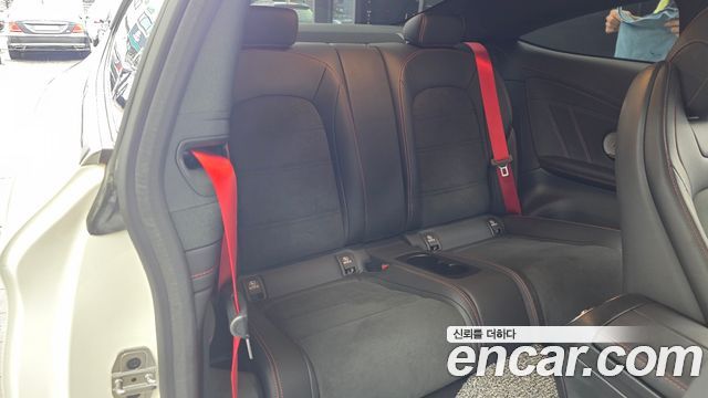 Mercedes-Benz C-Class 2021 — photo 18