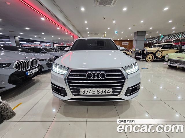 Audi Q7 2019 — photo 3