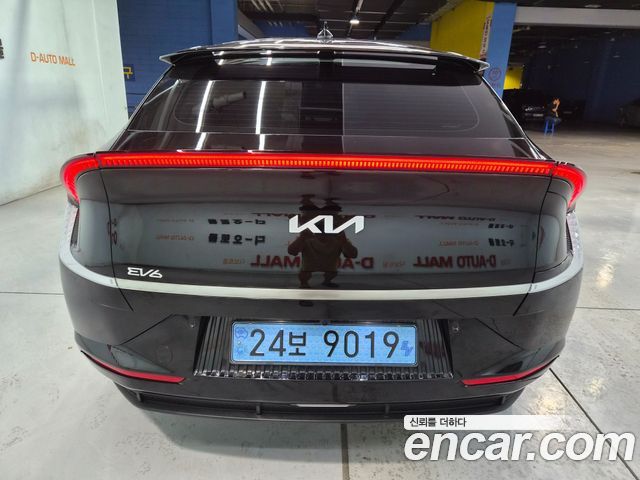 Kia EV6 2022 — photo 2