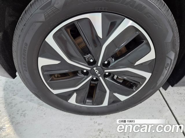 Kia EV6 2022 — photo 9
