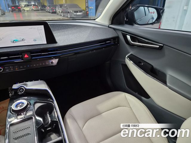 Kia EV6 2022 — photo 11