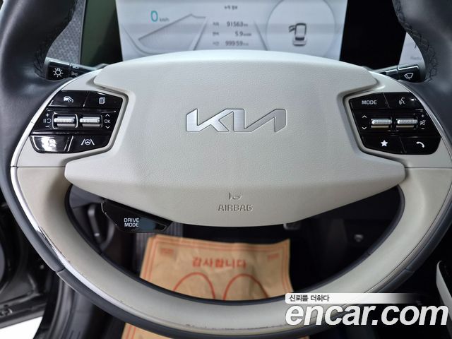 Kia EV6 2022 — photo 13