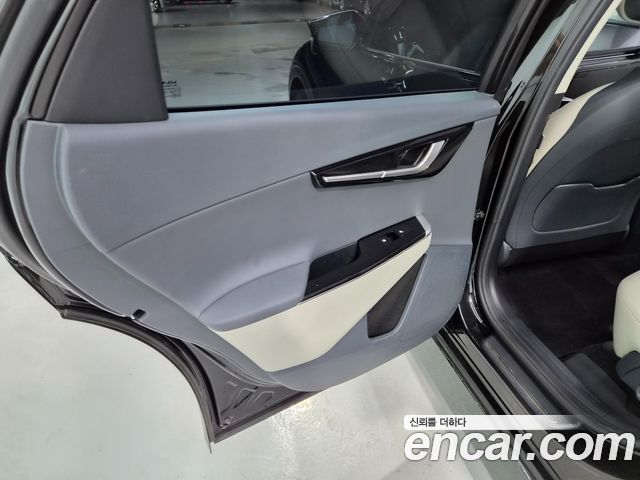Kia EV6 2022 — photo 20