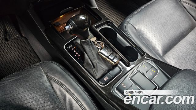 Kia K7 2013 — photo 9
