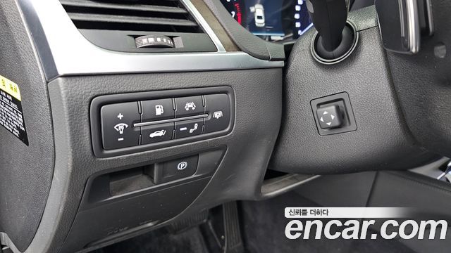 Genesis G80 2018 — photo 22