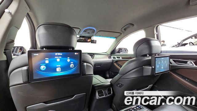 Genesis G80 2018 — photo 24