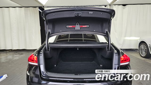 Genesis G80 2018 — photo 26