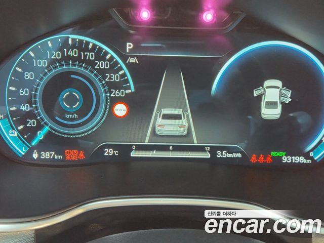 Genesis G80 2022 — photo 16