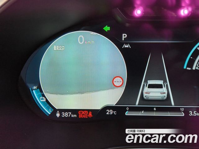 Genesis G80 2022 — photo 18