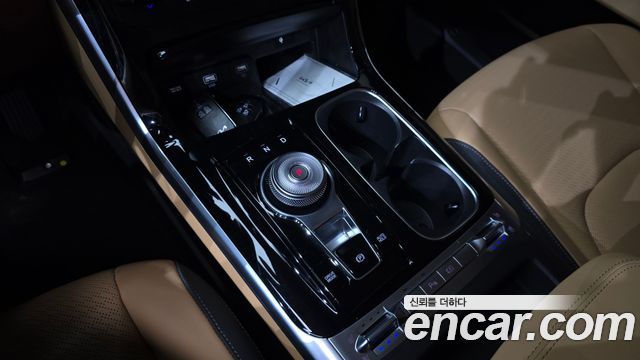 Kia Canival 2023 — photo 12