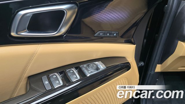 Kia Canival 2023 — photo 19