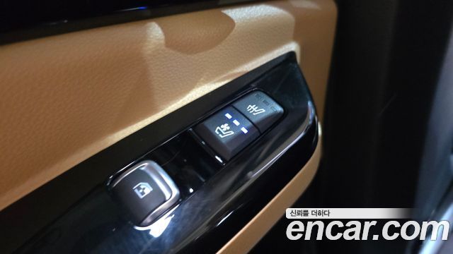 Kia Canival 2023 — photo 26