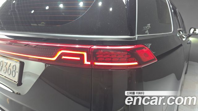 Kia Canival 2023 — photo 9