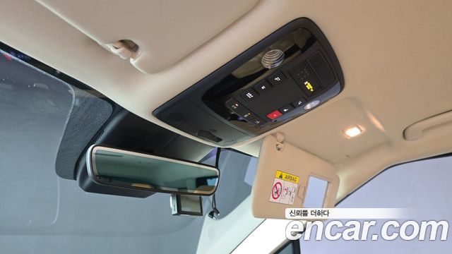 Kia Canival 2023 — photo 29