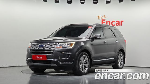 Ford Explorer 2019 — photo 1