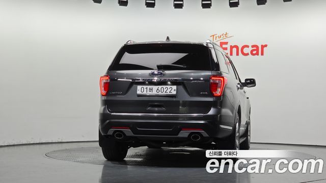 Ford Explorer 2019 — photo 4