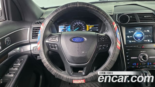 Ford Explorer 2019 — photo 13