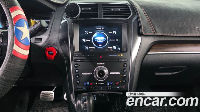 Ford Explorer 2019 — photo 15