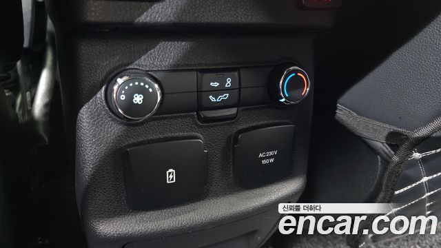 Ford Explorer 2019 — photo 18