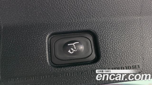 Ford Explorer 2019 — photo 20