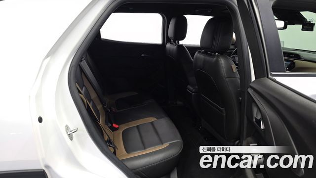 Chevrolet Korea Trailblazer 2022 — photo 17