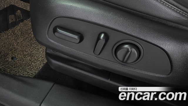 Chevrolet Korea Trailblazer 2022 — photo 31