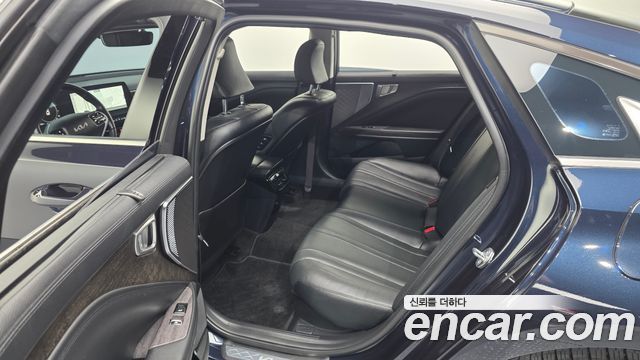 Kia K8 2023 — photo 18
