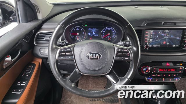 Kia Sorento 2019 — photo 13