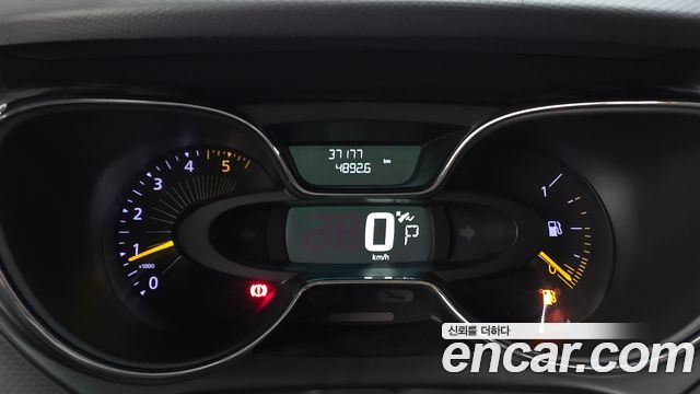 Renault Korea QM3 2015 — photo 8