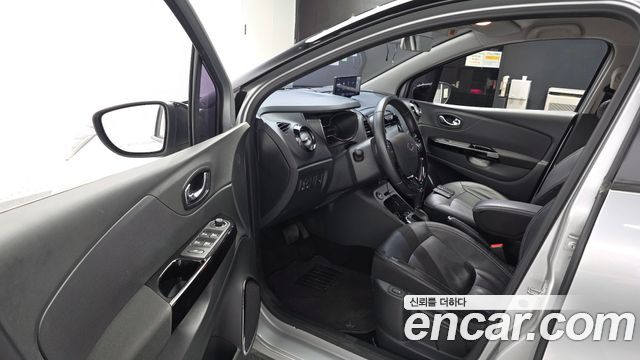 Renault Korea QM3 2015 — photo 10