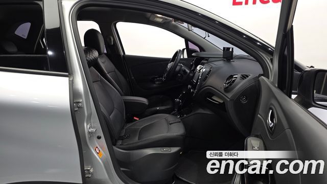 Renault Korea QM3 2015 — photo 11