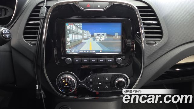 Renault Korea QM3 2015 — photo 15