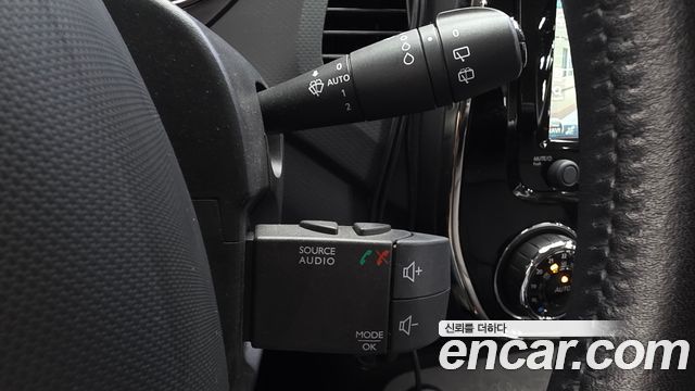 Renault Korea QM3 2015 — photo 18