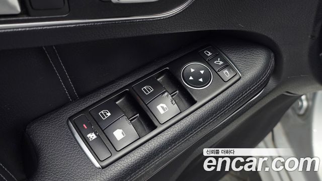 Mercedes-Benz E-Class 2014 — photo 15