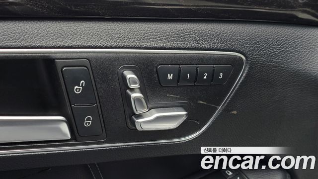 Mercedes-Benz E-Class 2014 — photo 16