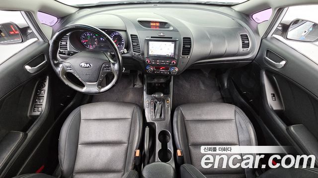Kia K3 2015 — photo 10