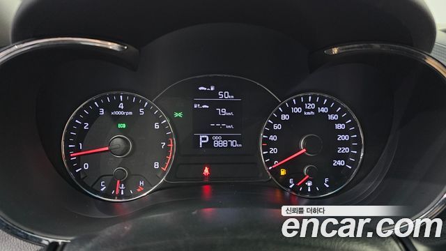 Kia K3 2015 — photo 11