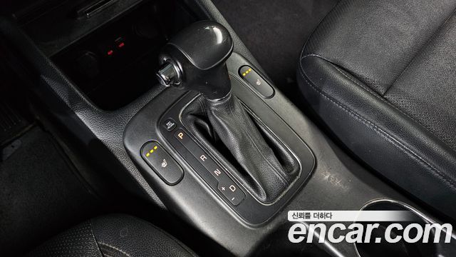 Kia K3 2015 — photo 12