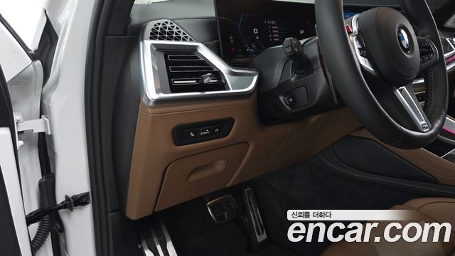 BMW X5M 2025 — photo 19